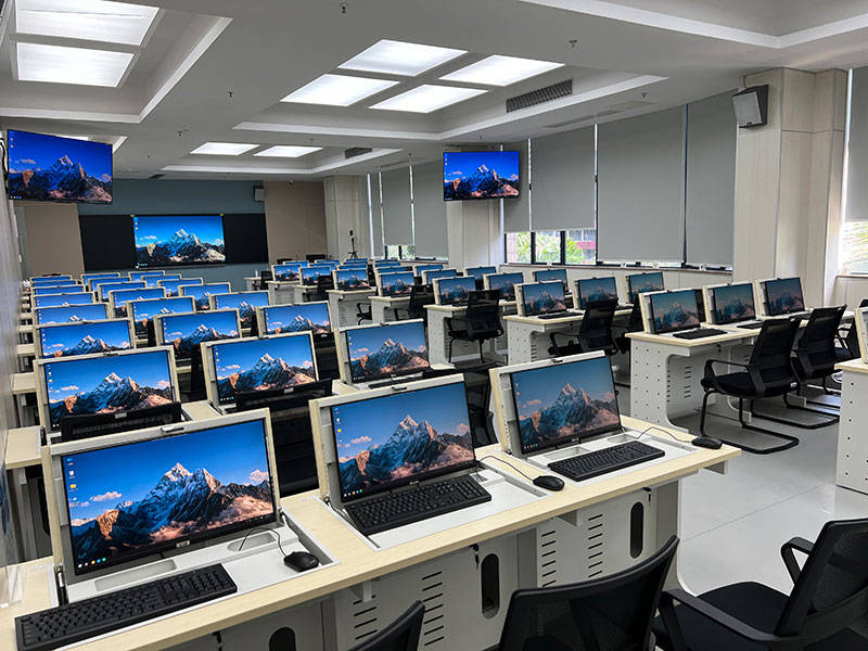 教學體驗起飛！自主創(chuàng)新產(chǎn)品為教育信息化疊Buff